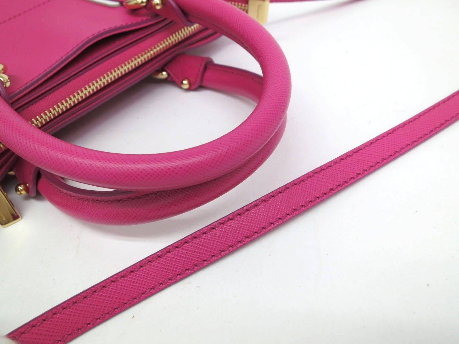 Salvatore Ferragamo Pink Leather Gold Hardware Top Handle Crossbody Shoulder Bag In Excellent Condition In Chicago, IL