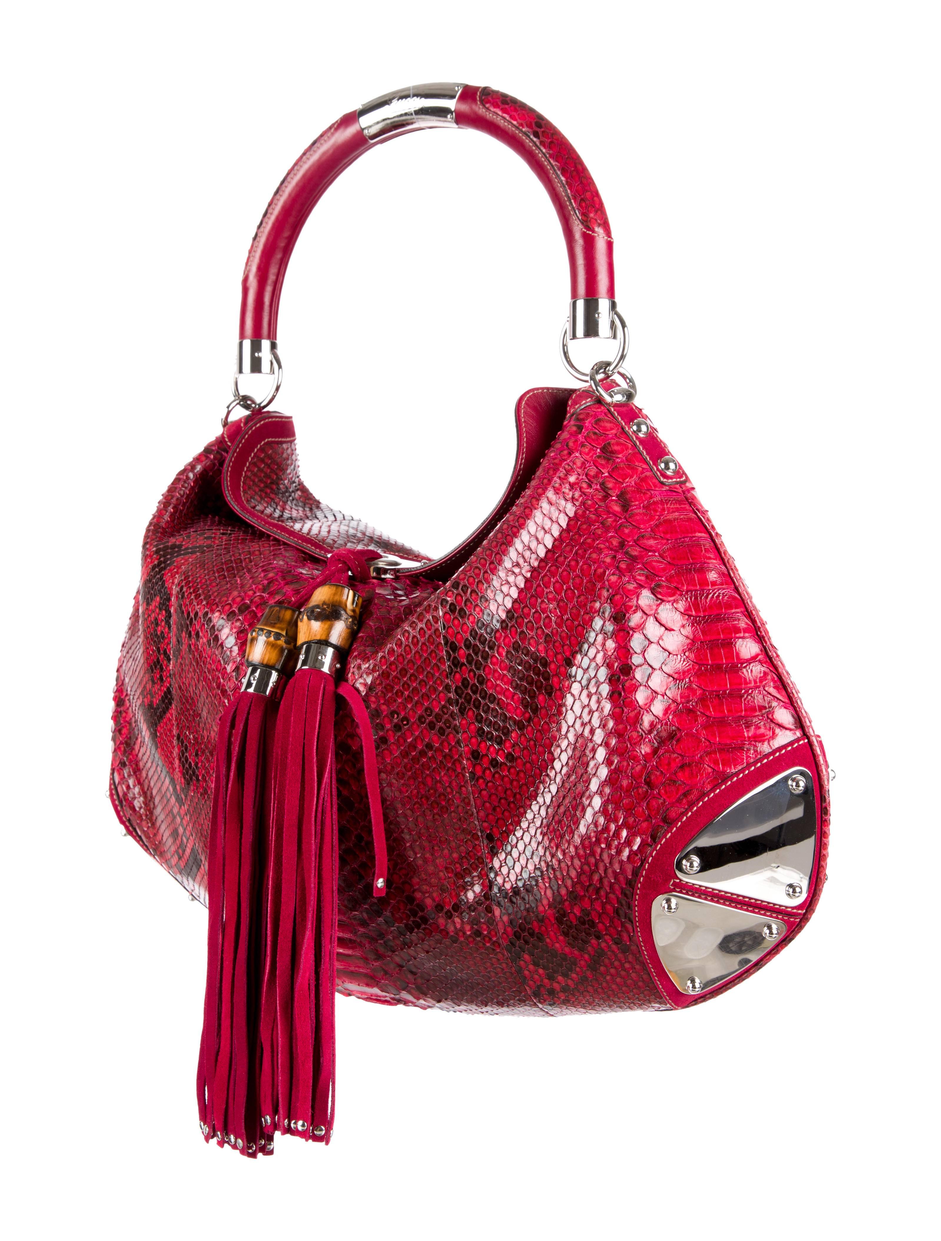 black gucci bag with silver hardware