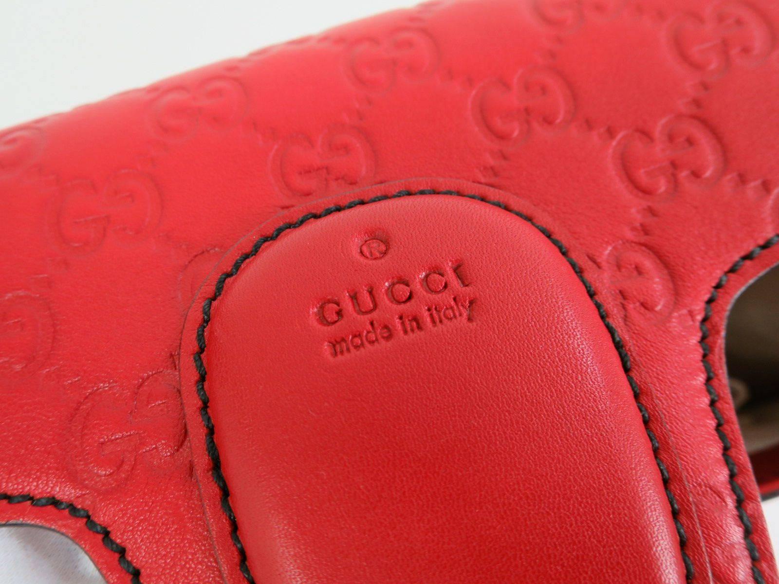 Gucci Monogram GG Flap Rotes Leder Gold Kette Crossbody Umhängetasche im Zustand „Hervorragend“ in Chicago, IL