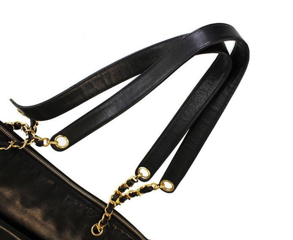 Chanel Black Leather Gold CC Chain Carry All Shopper Tote Shoulder Bag In Good Condition In Chicago, IL