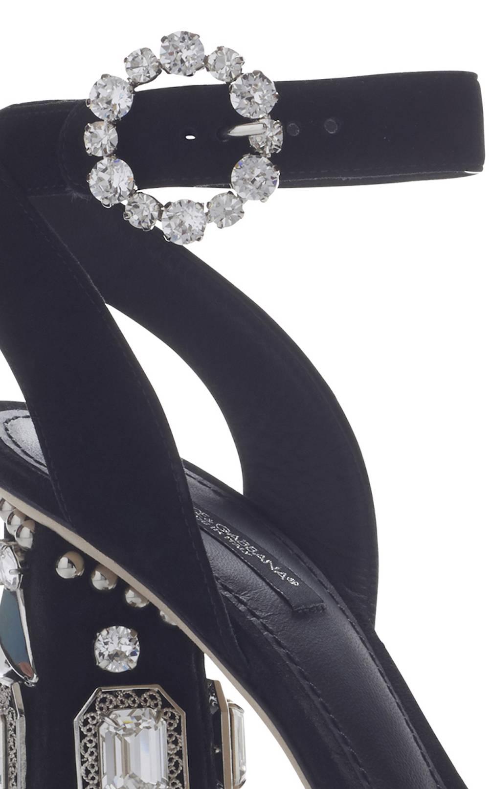 CURATOR'S NOTES

Dolce & Gabbana New Sold Out Black Crystal Embellished Evening Sandals Heels in Box  

Size IT 36
Velvet
Crystal
Ankle strap closure
Made in Italy
Heel height 4
