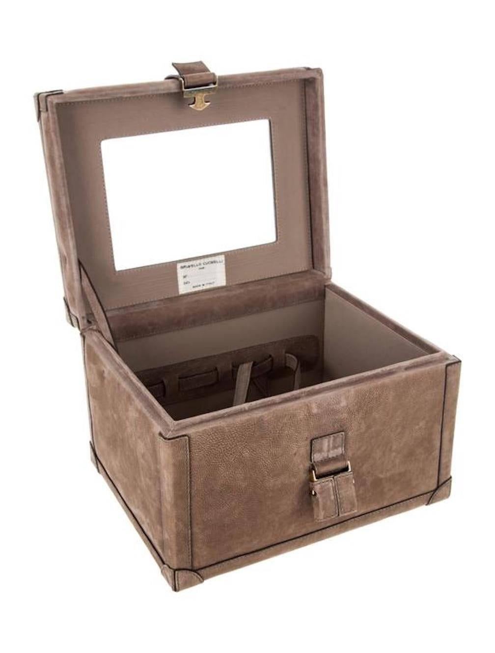 Brunello Cucinelli Men's Women's Brown Suede Top Handle Satchel Vanity Travel Storage Case Bag 

Suede 
Gold tone hardware 
Buckle closure 
Made in Italy 
Measures 10.5
