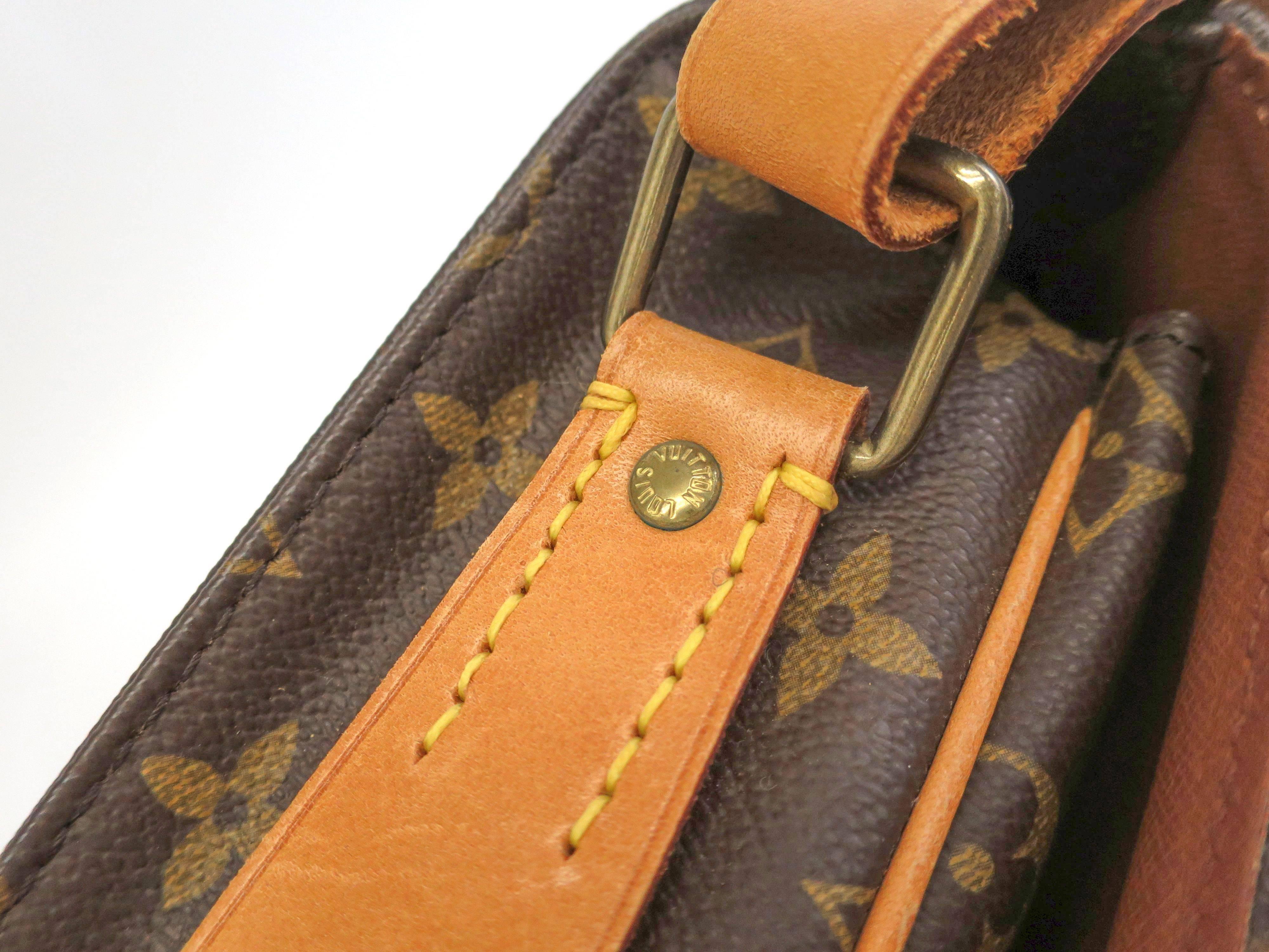 Louis Vuitton Monogram Crossbody Messenger Style Belt Flap Shoulder Bag In Good Condition In Chicago, IL