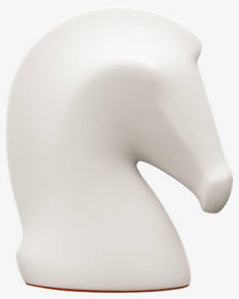 Hermes White Equestrian Horse Decorative Object Desk Table Paper Weight  
Lacquered wood
Made in France
Measures 4