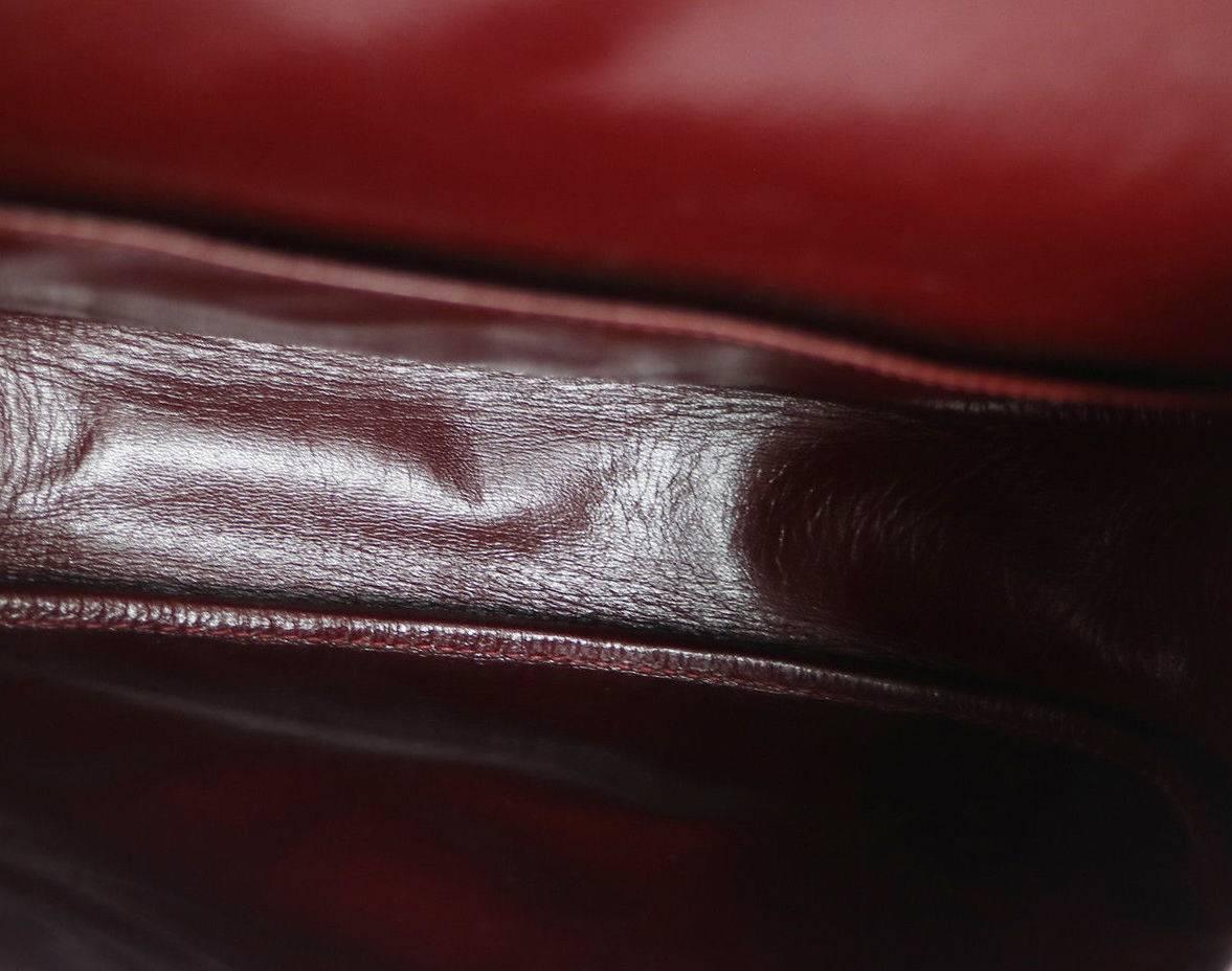 Black Hermes Vintage Bordeaux Red Leather Saddle Flap Crossbody Shoulder Bag