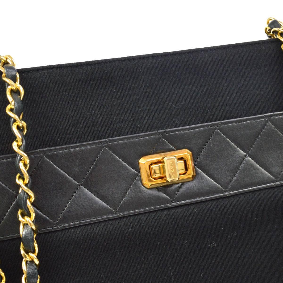 Chanel Black Leather Fabric Turnlock Square Shoulder Bag  In Excellent Condition In Chicago, IL