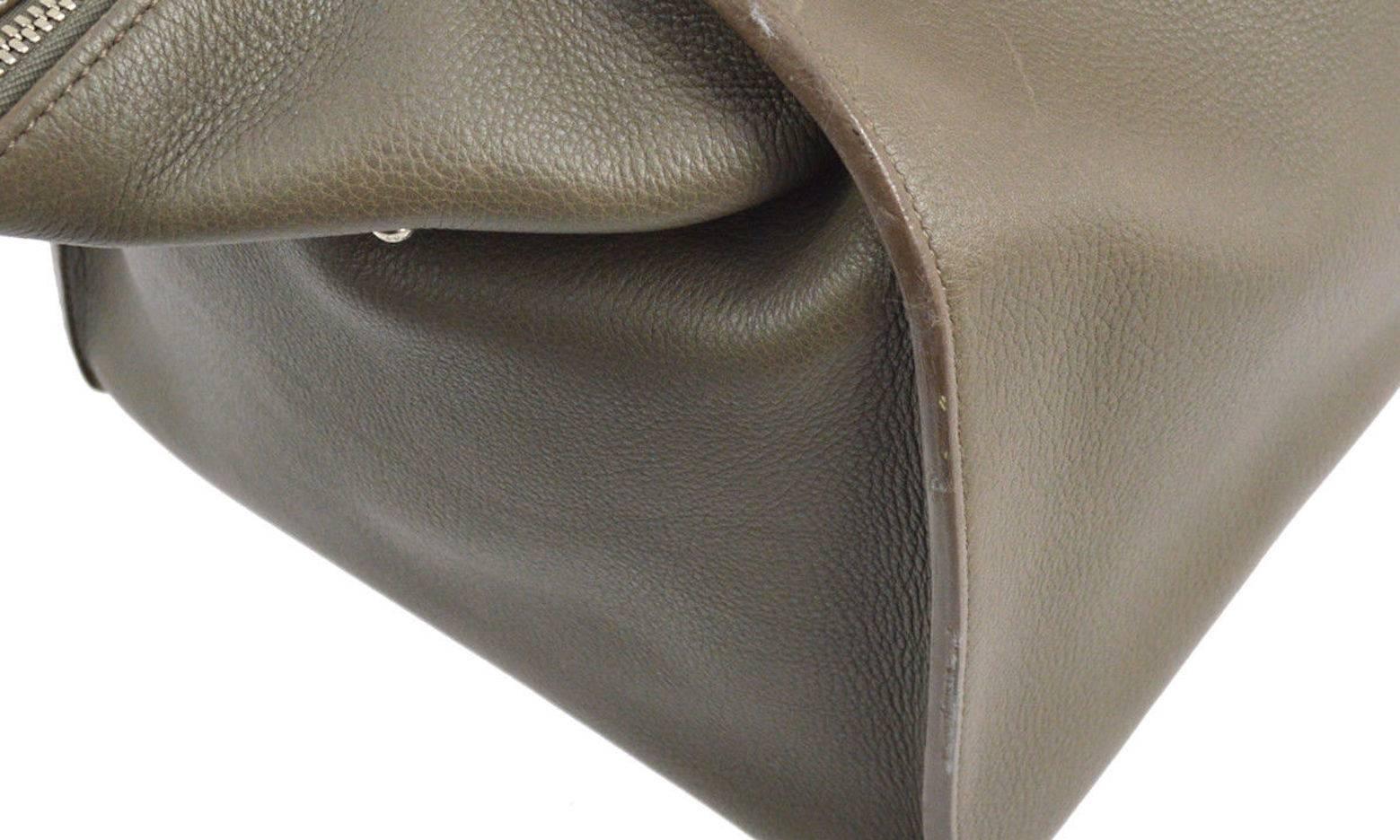 Women's Louis Vuitton Leather Men's Carryall Top Handle Travel Weekender Tote Bag