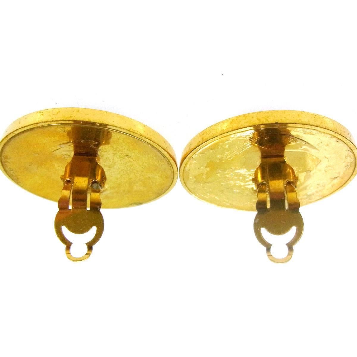 gold disc stud earrings
