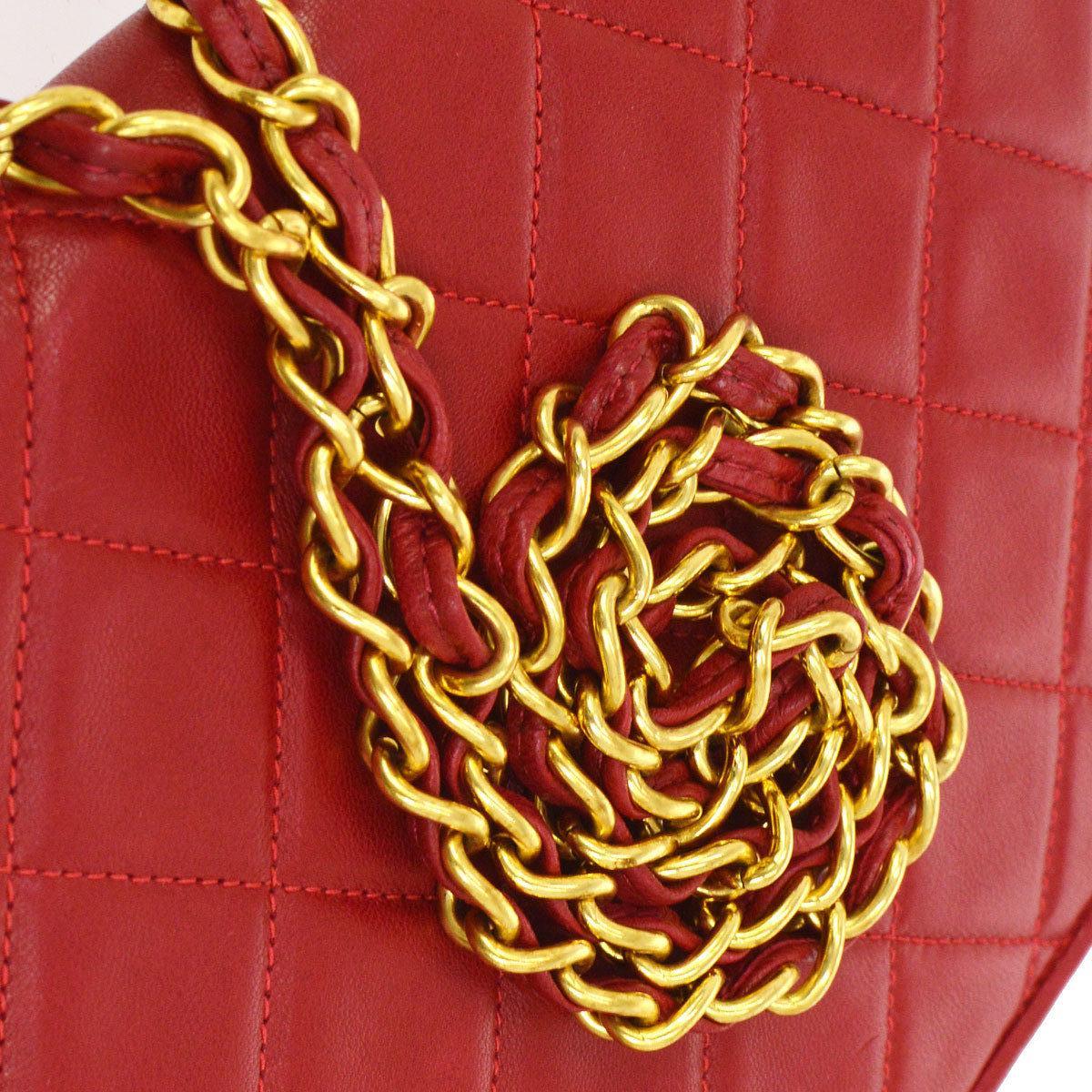 Chanel Red Leather Octagon 2 in 1 Clutch Party Evening Shoulder Flap Bag

Leather
Gold tone hardware
Leather lining
Date code present
Made in Italy
Shoulder strap drop 17
