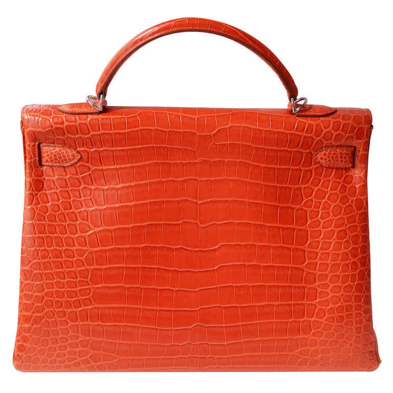 40cm Hermès Matte Sanguine Porosus Crocodile Kelly Handbag - Palladium Hardware