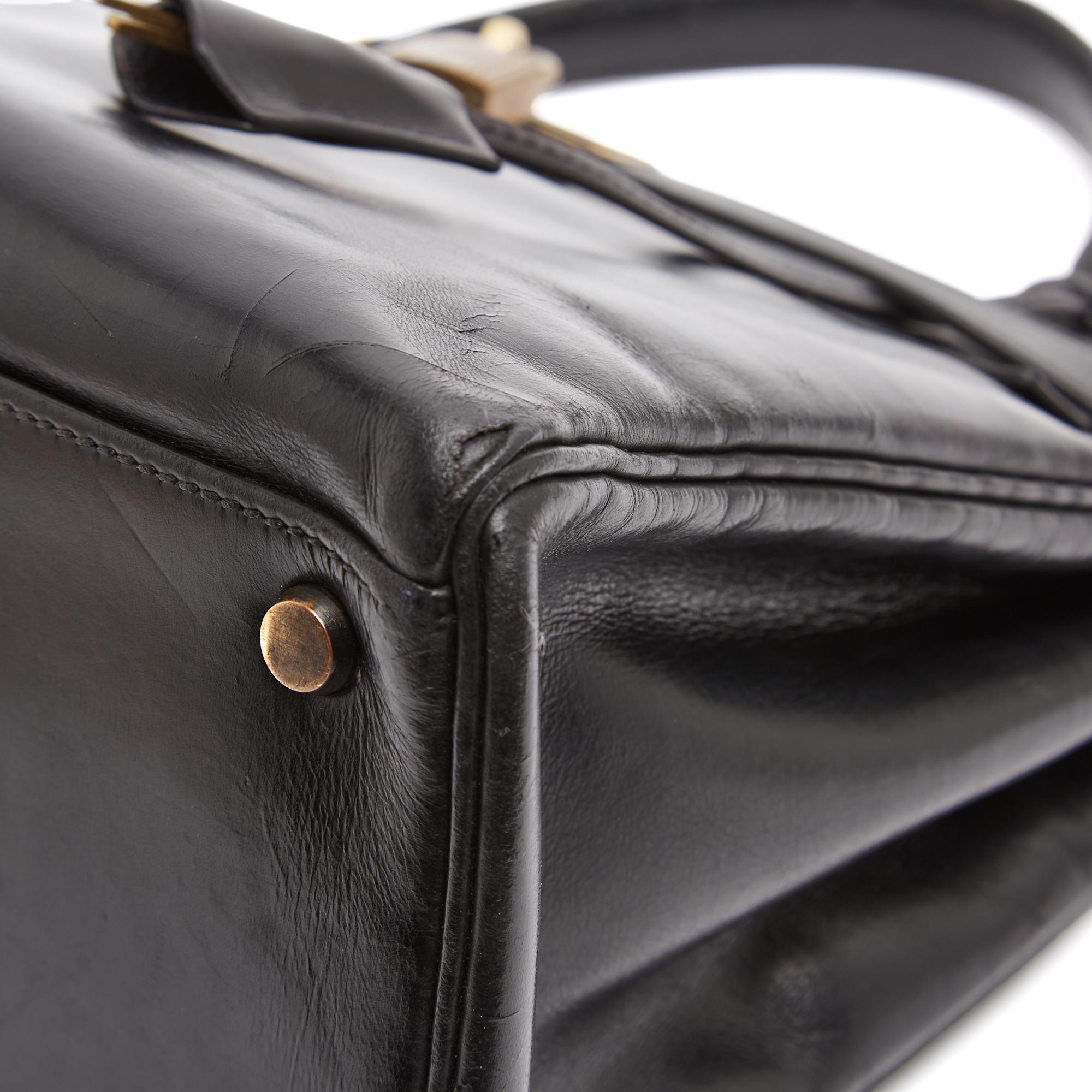 Hermès Sac Main 1965s Sac à main Kelly 32 en cuir noir avec bandoulière Hermès en vente 2