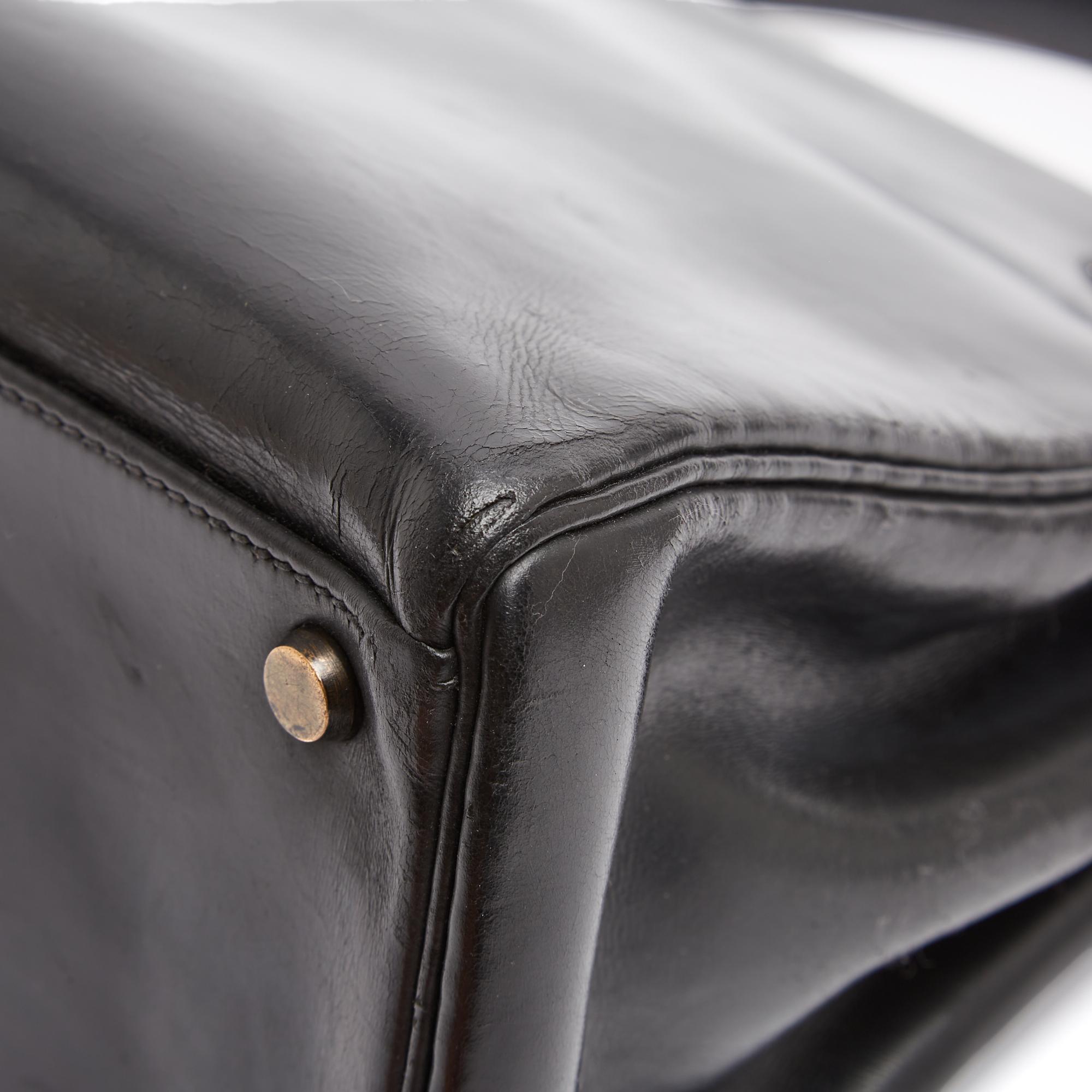 Hermès Sac Main 1965s Sac à main Kelly 32 en cuir noir avec bandoulière Hermès en vente 4
