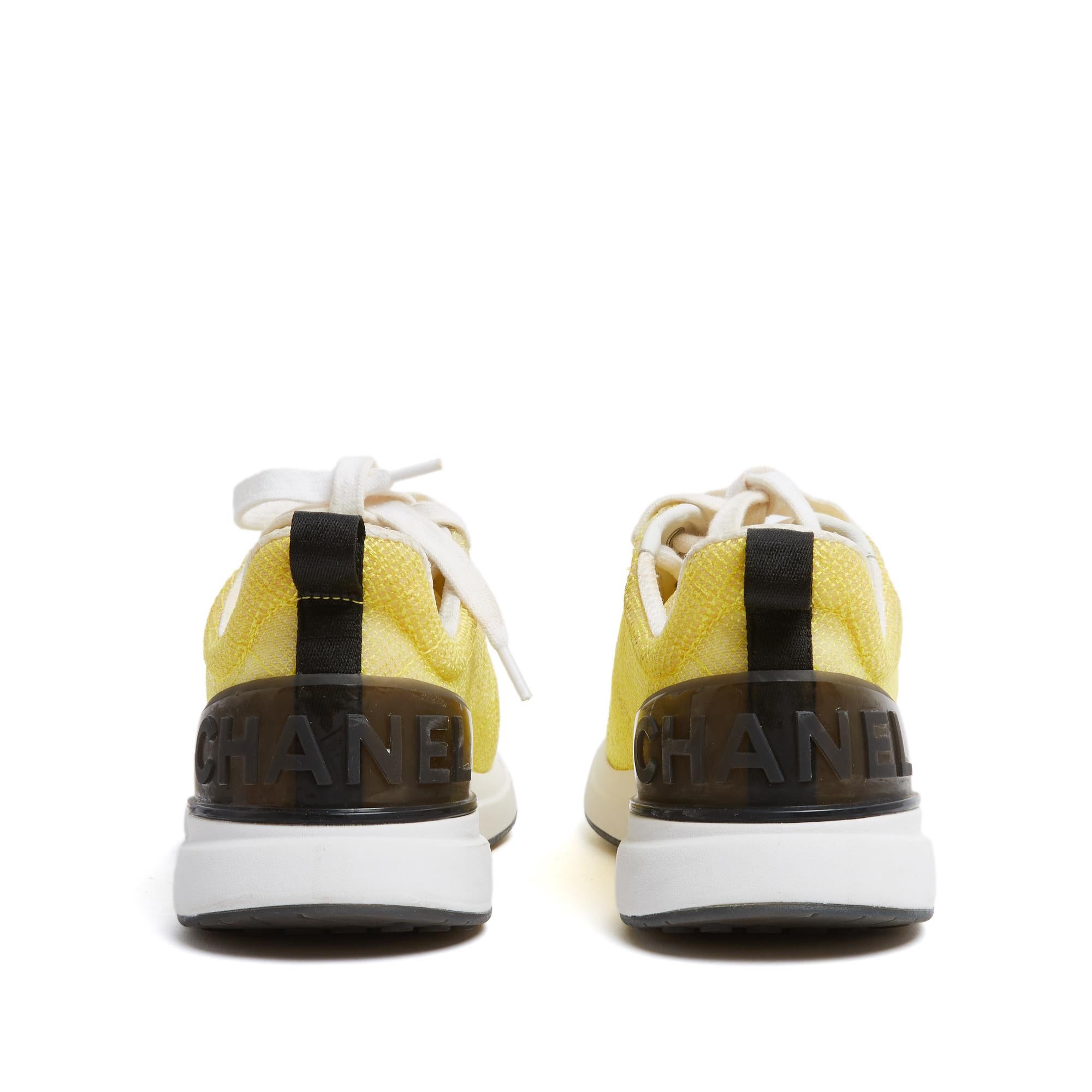 Chanel Baskets Lacets Jaune EU37.5 Yellow technic fabric CC Sneakers UK4.5 US7 en Nuevo estado para la venta en PARIS, FR