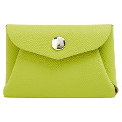 Moynat Paris Porte Cartes ou Monnaie Vert Lime Leather Card Holder or purse NEW