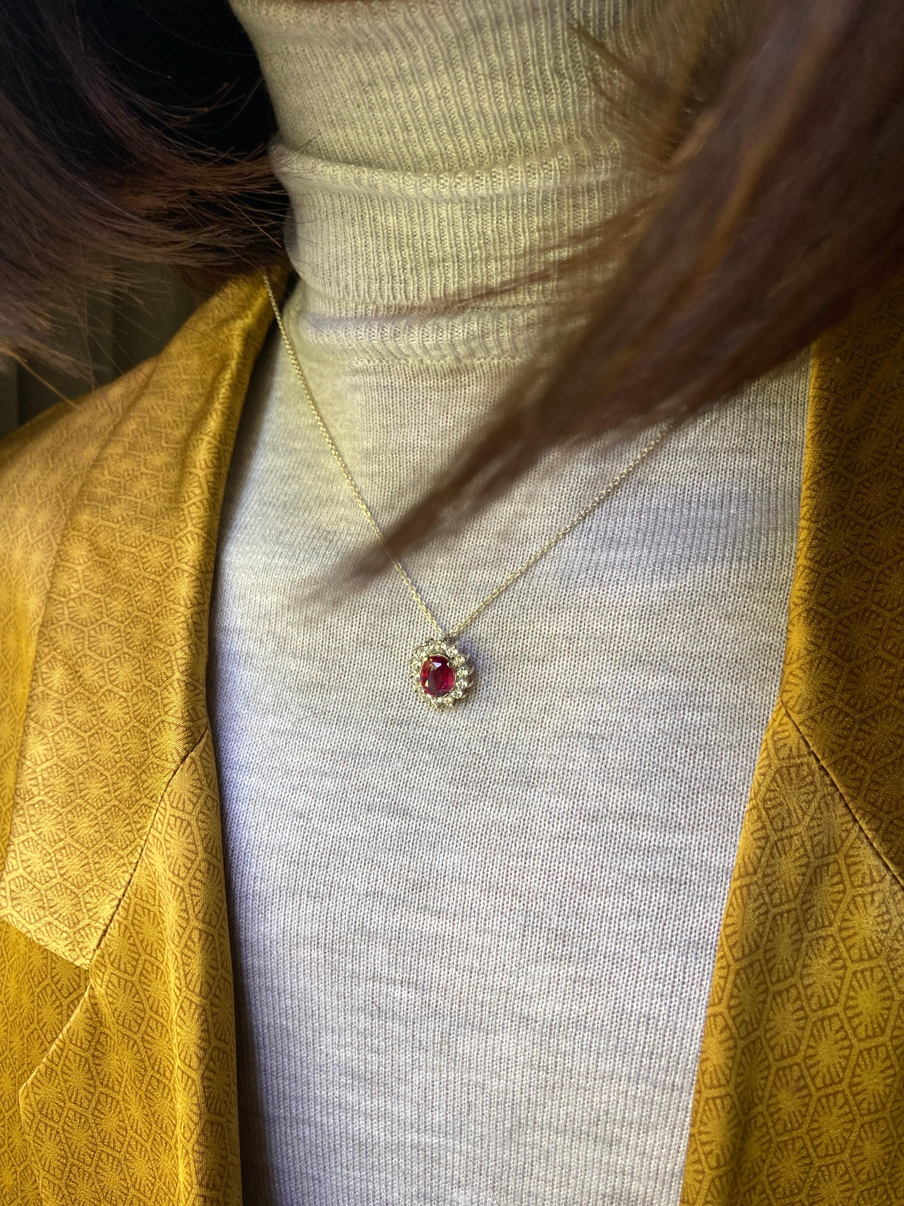 Women's 3ct Oval Cut Natural Deep Pink Tourmaline Pendant For Sale