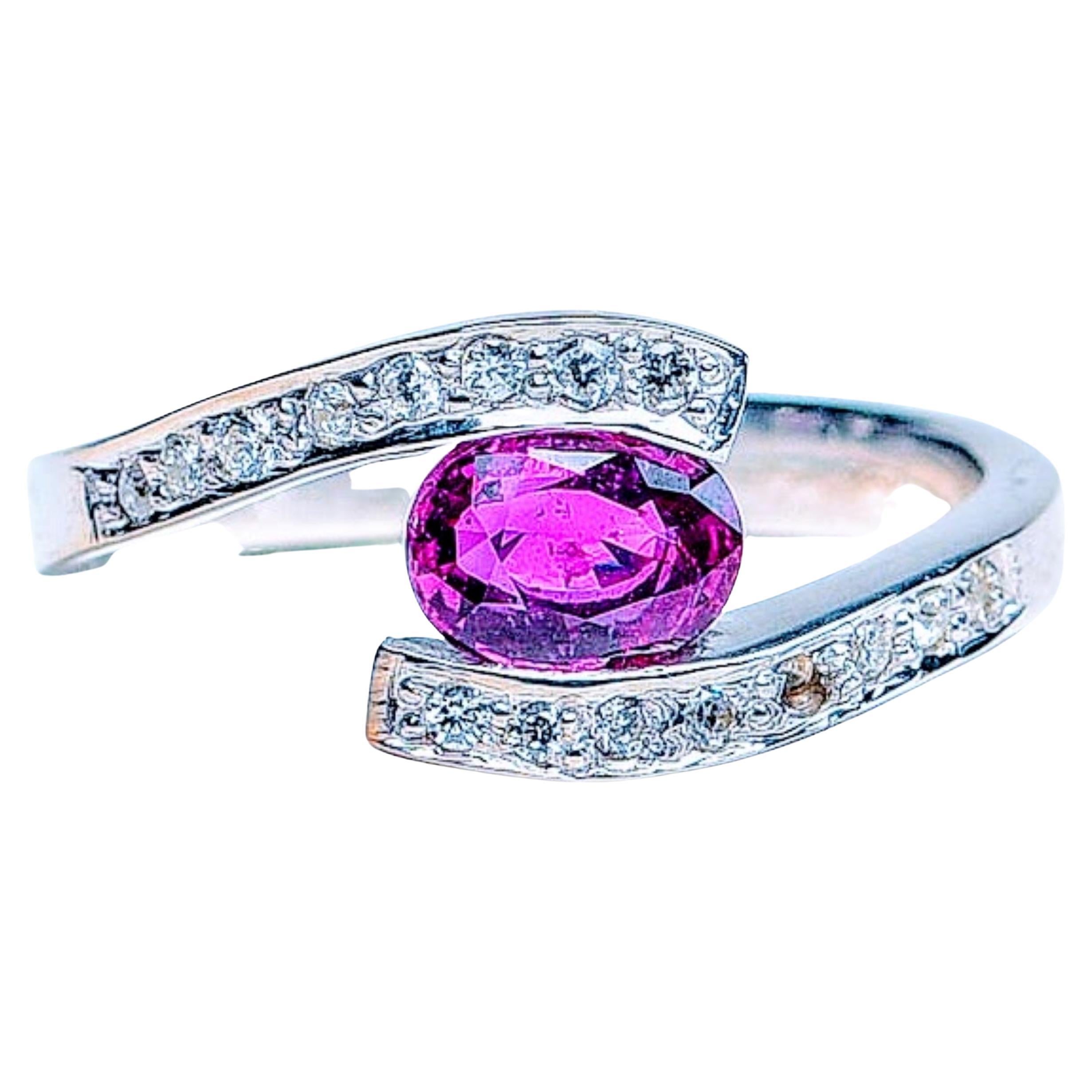 Women's .5ct Oval Natural Pink Sapphire Ring For Sale