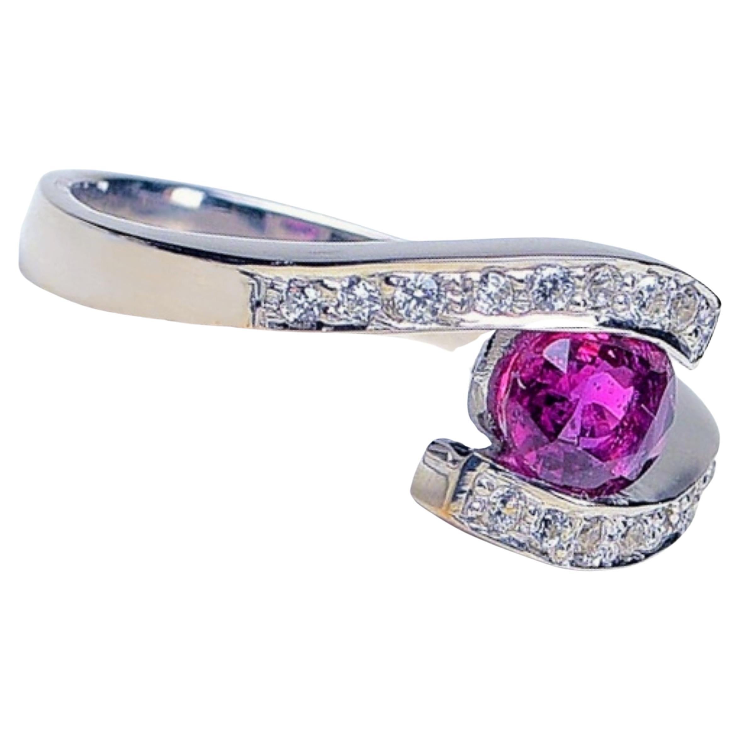 .5ct Oval Natural Pink Sapphire Ring For Sale