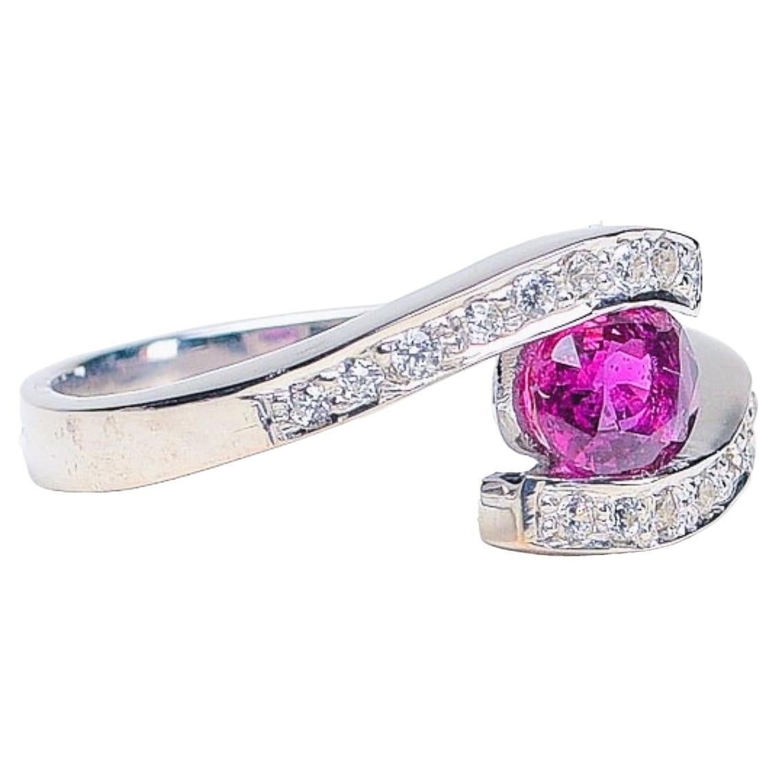 Contemporary .5ct Oval Natural Pink Sapphire Ring For Sale
