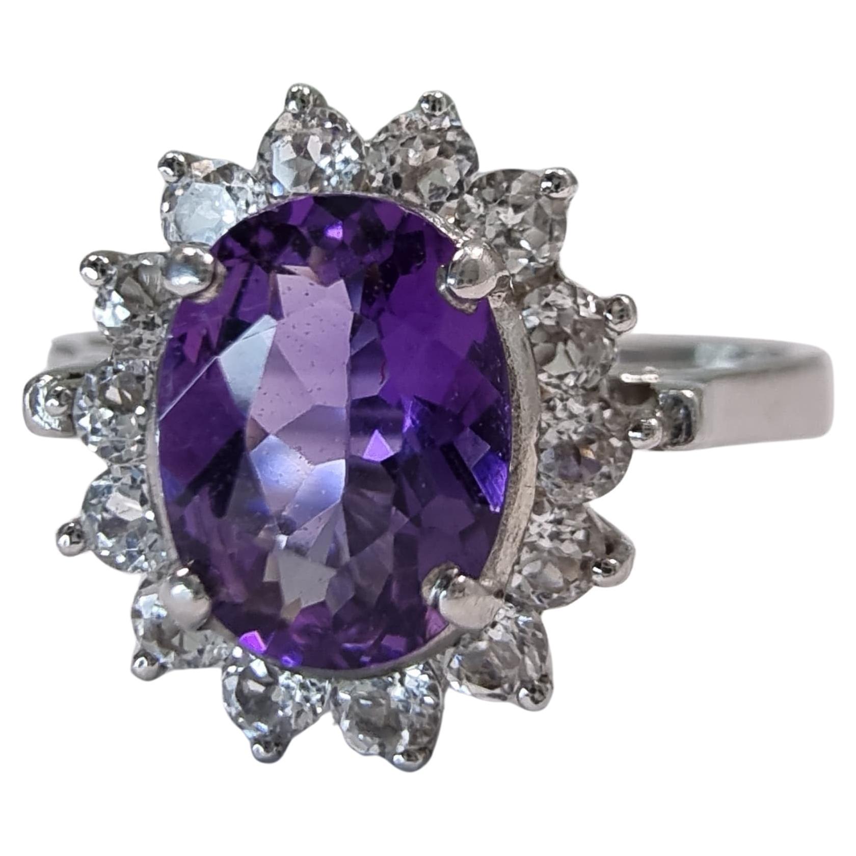 Anillo Ovalado de Amatista Natural de 2.0ct Moderno en venta