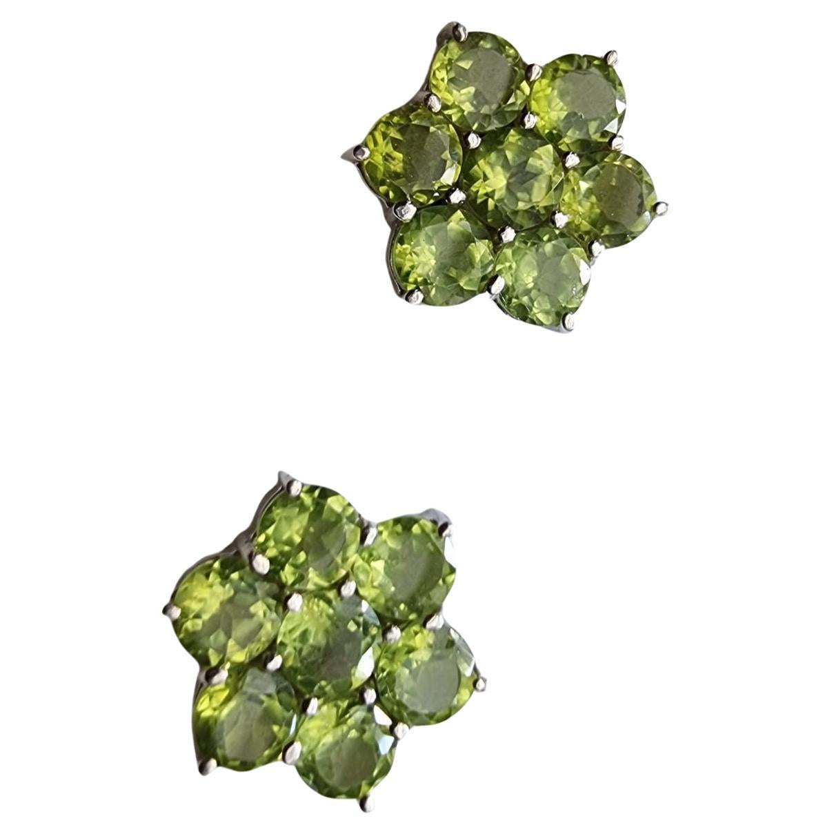 Contemporary 5.25ctw Natural Mint Green Peridot Stud Earrings Platinum Silver For Sale