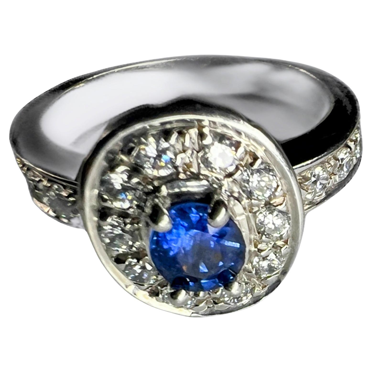 1ct Natural Oval Blue Sapphire Engagement Ring In New Condition For Sale In Sheridan, WY