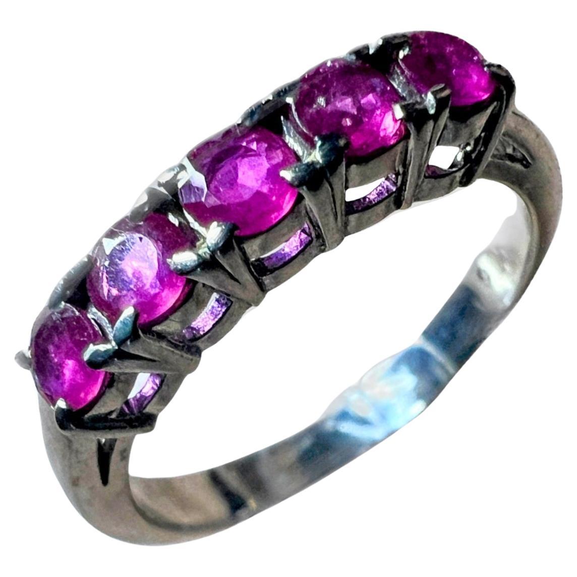 1.25ctw Pink Sapphire Band Ring  For Sale 2