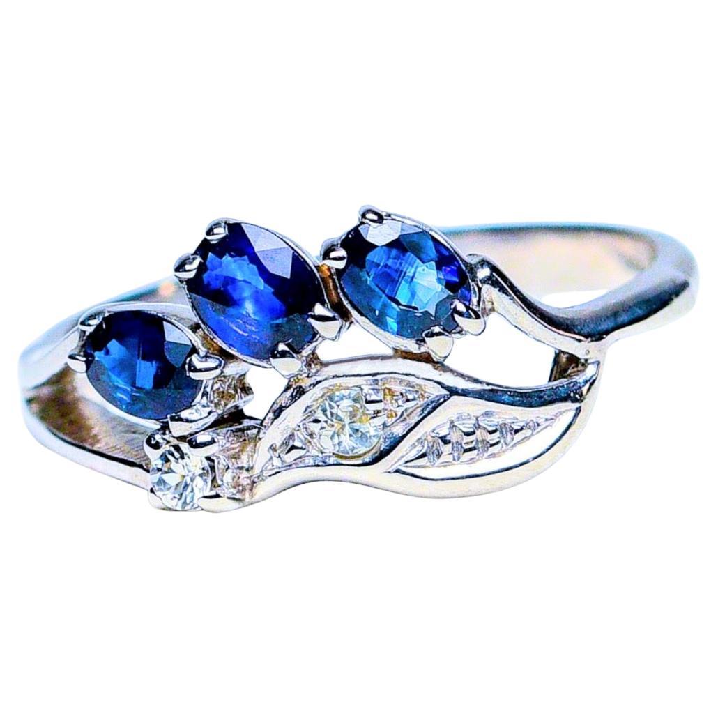 Women's .90CTW Oval blue sapphire Platinum Silver Ring For Sale