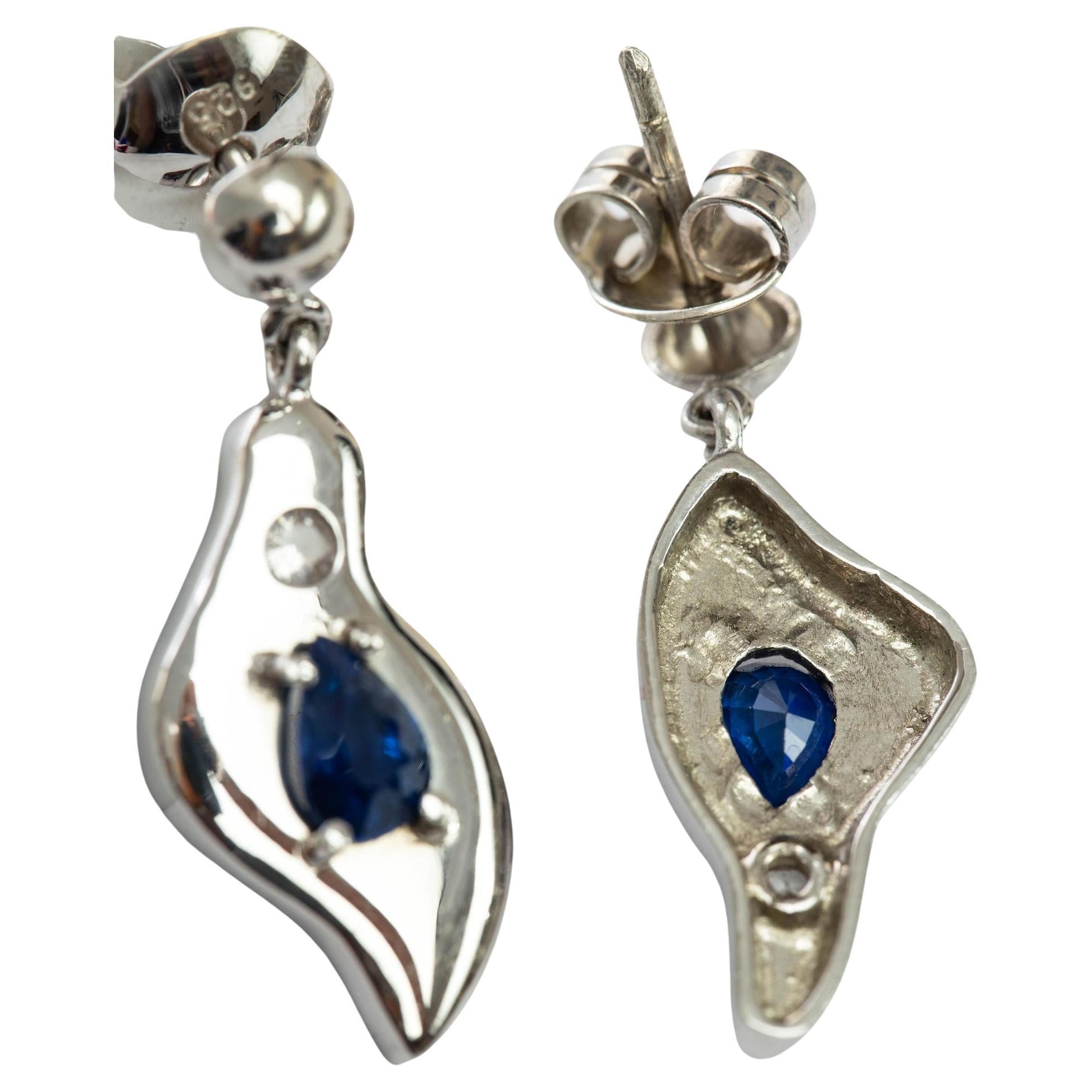 Artisan 1ct Pear Cut Blue Sapphire Leaf Drop Earrings For Sale