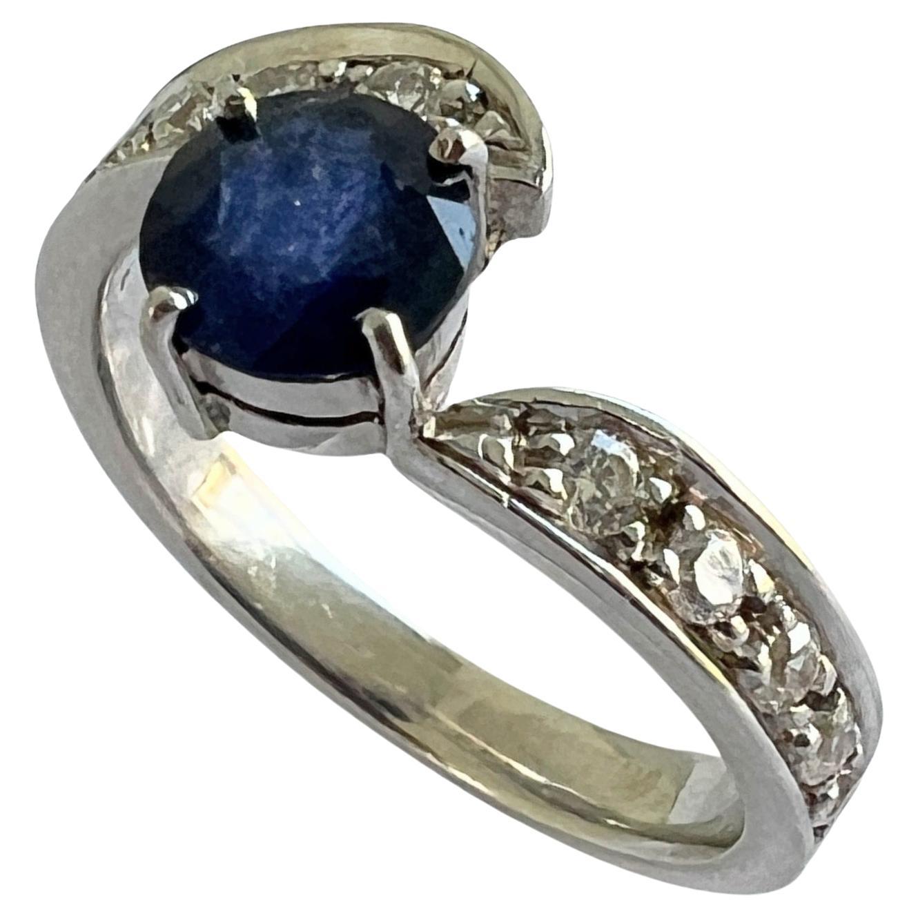 NO RESERVE 1ct BLUE AND WHITE SAPPHIRE Ring In New Condition For Sale In Sheridan, WY