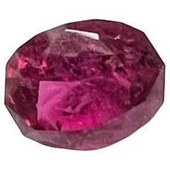 Pierre précieuse rubellite ovale rose de 3,80 carats, non réservée