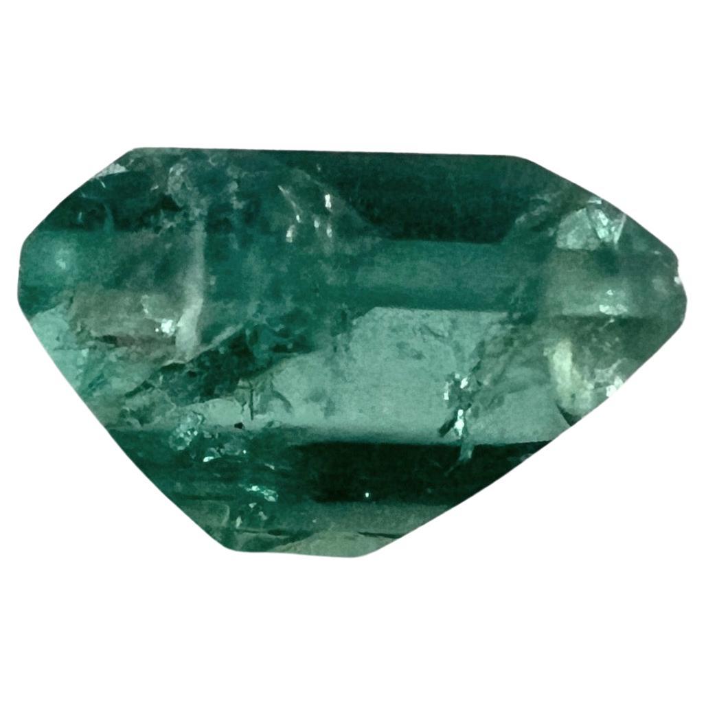 3.05ct Square Cut Natural Emerald Gemstone  7