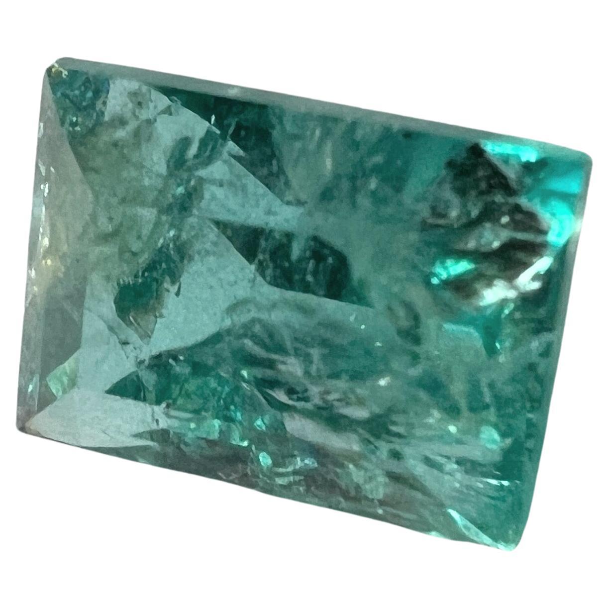 3.05ct Square Cut Natural Emerald Gemstone  1