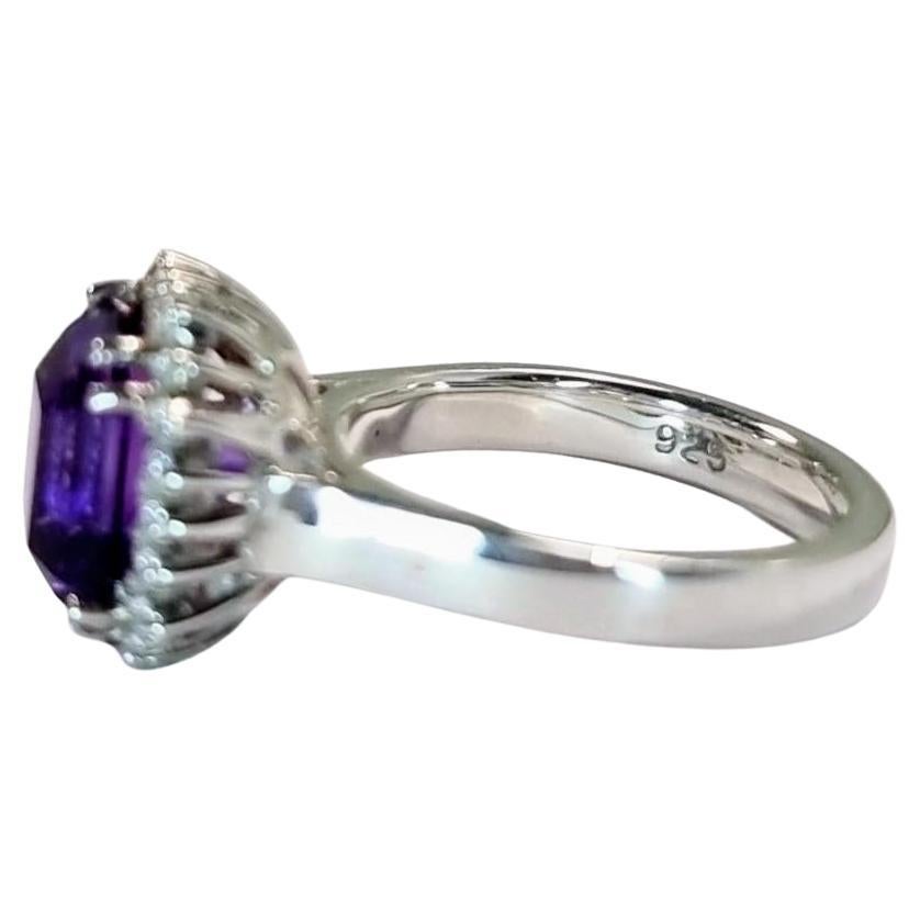 Contemporary 4ct Cushion Cut Amethyst Cocktail Ring For Sale