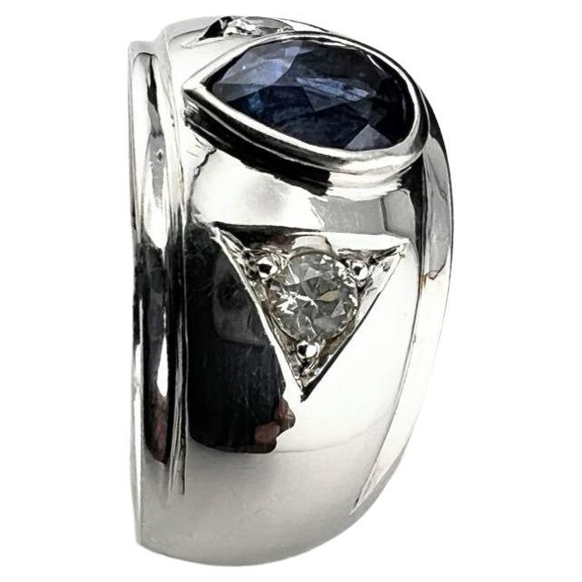 1.6ct Pear Cut NATURAL Blue Sapphire 3 Stone Ring In New Condition For Sale In Lanham, MD