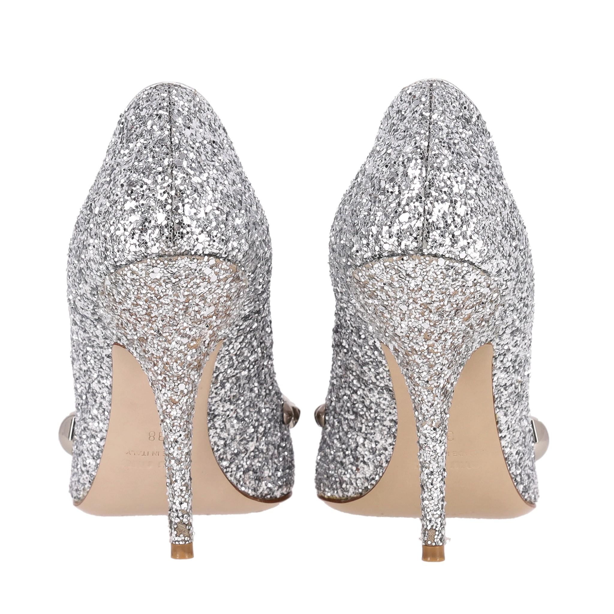 Miu Miu Glitzernde, mit Nieten verzierte Absätze im Zustand „Hervorragend“ im Angebot in London, GB