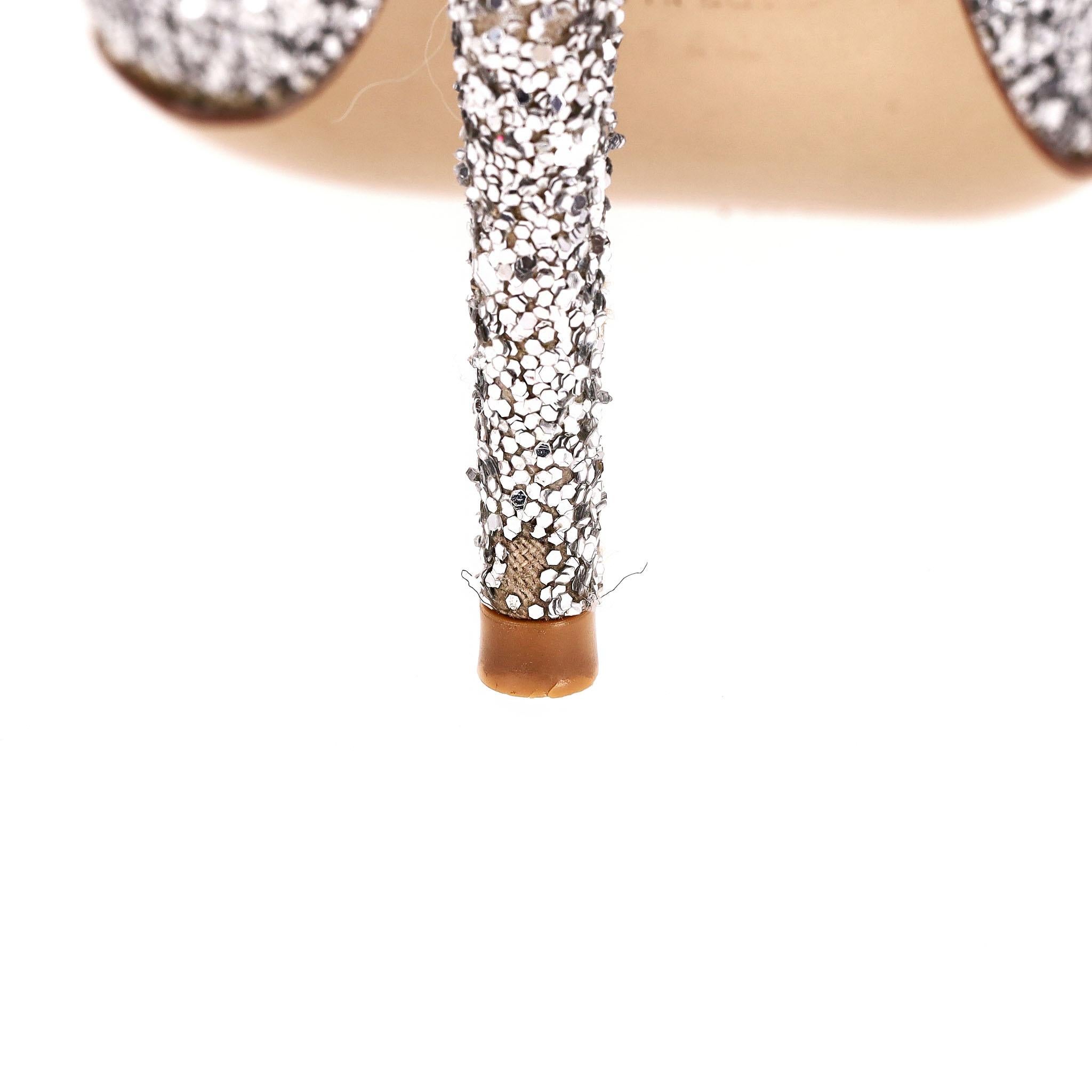 Miu Miu Glitzernde, mit Nieten verzierte Absätze im Angebot 4