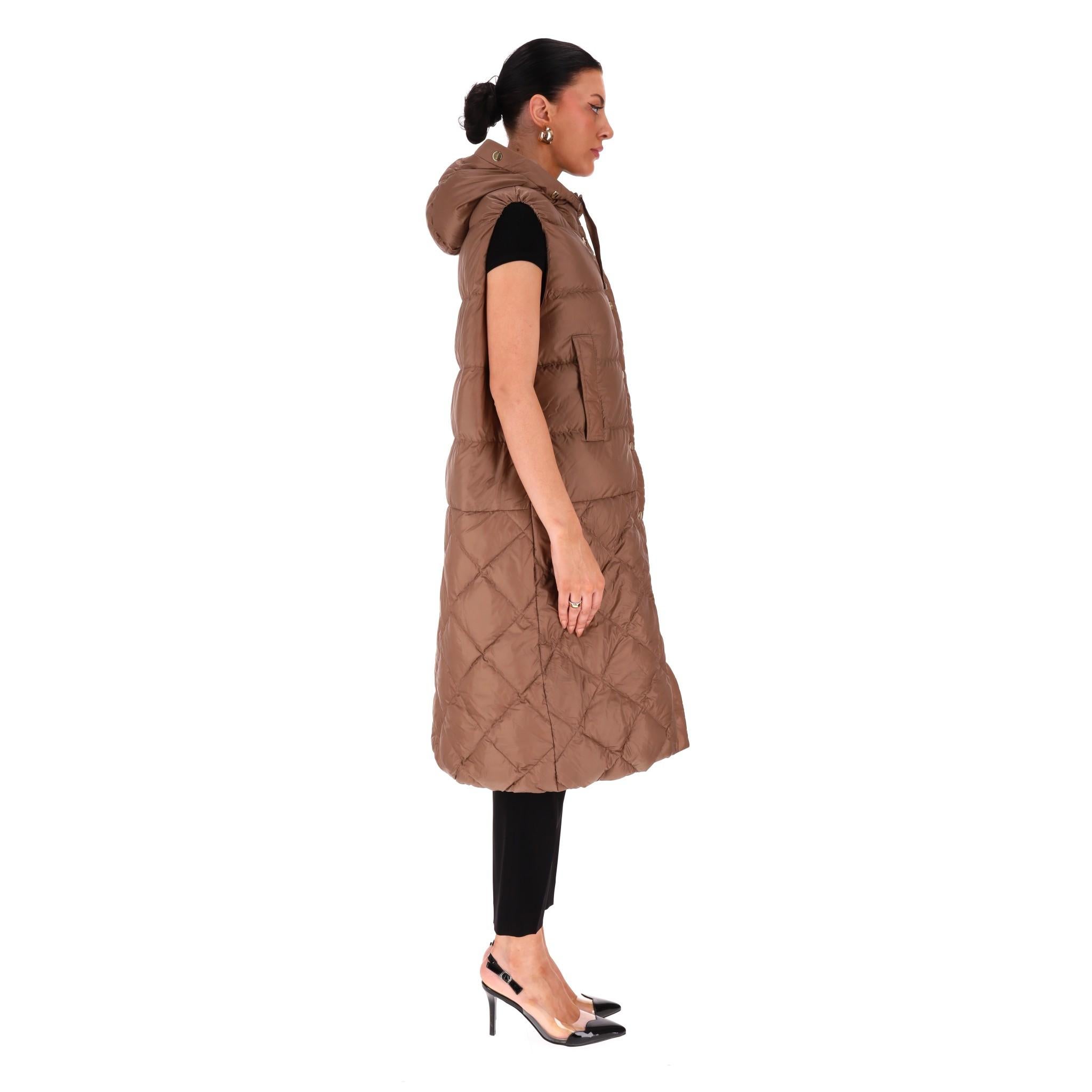 Marrone Max Mara - Gilet trapuntato in piuma d'oca in vendita