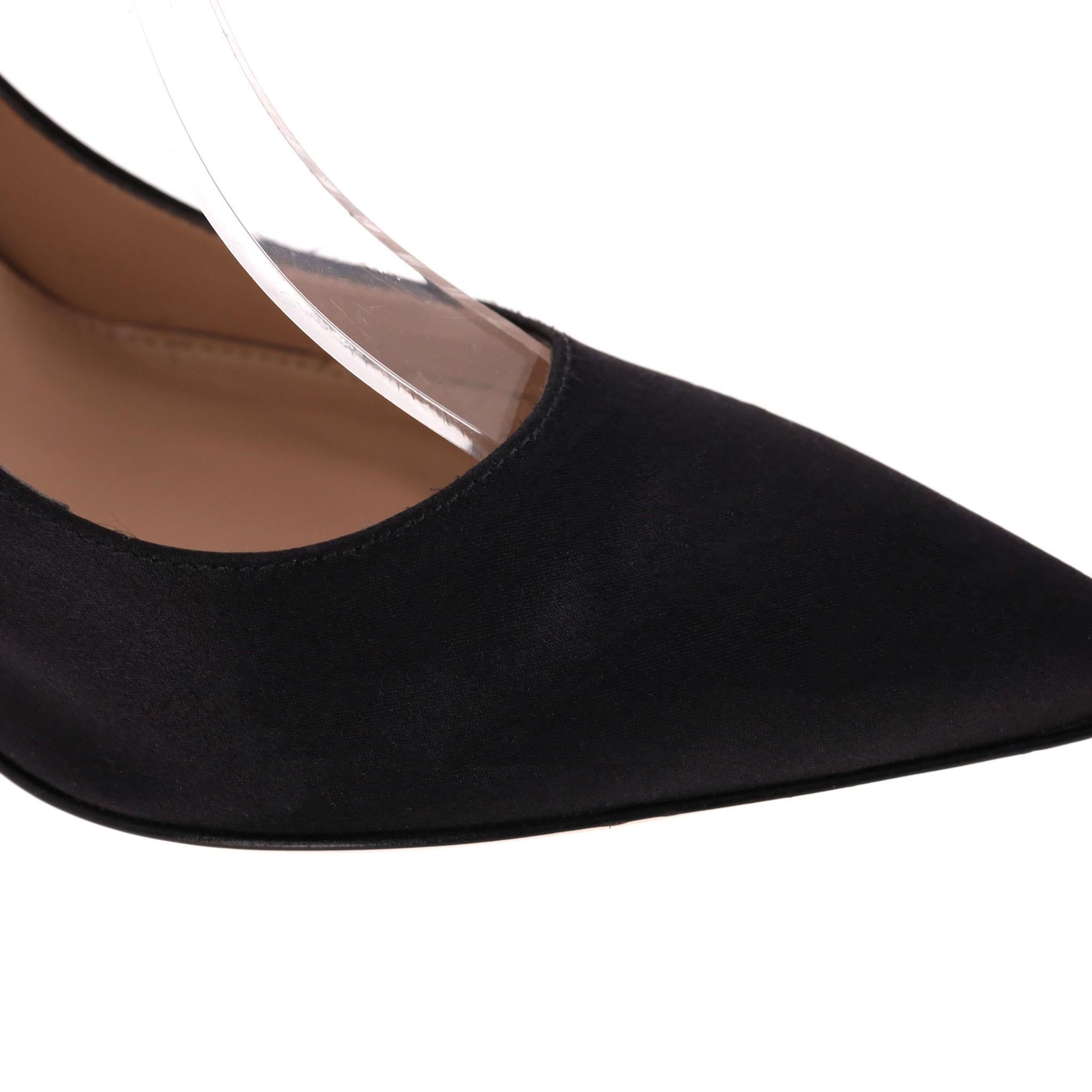 Gianvito Rossi Tacones de raso con lazo en el tobillo Gala en venta 2