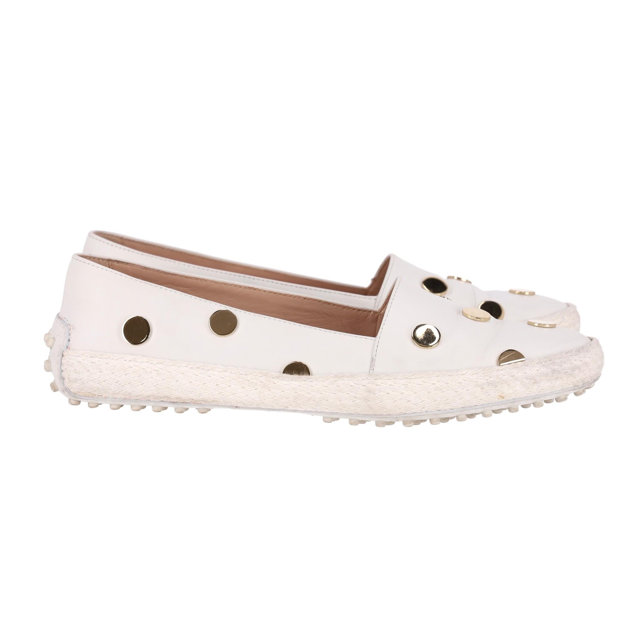 Tod's - Gommino - Mocassins en cuir avec clous à pois État moyen - En vente à London, GB