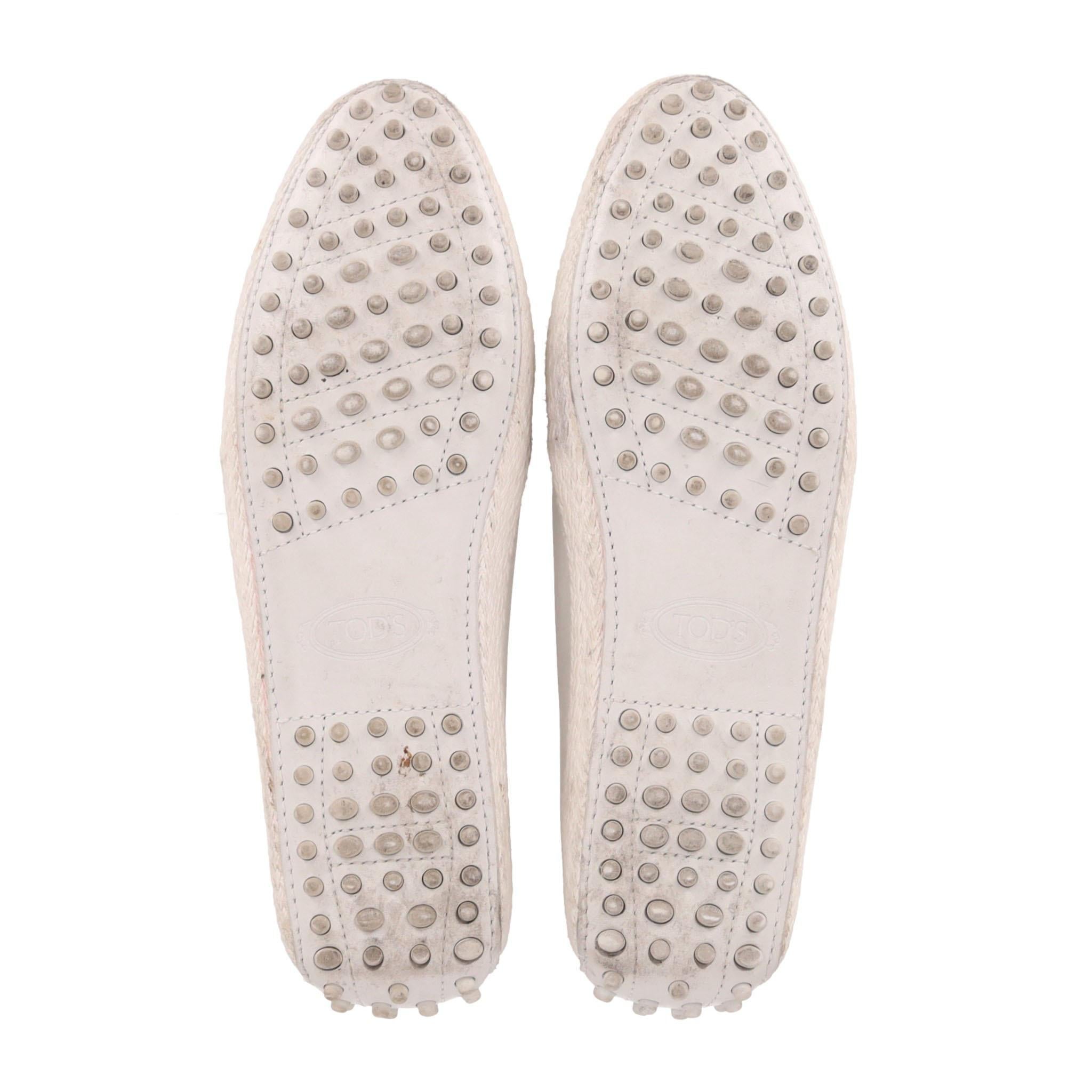 Tod's - Gommino - Mocassins en cuir avec clous à pois en vente 1