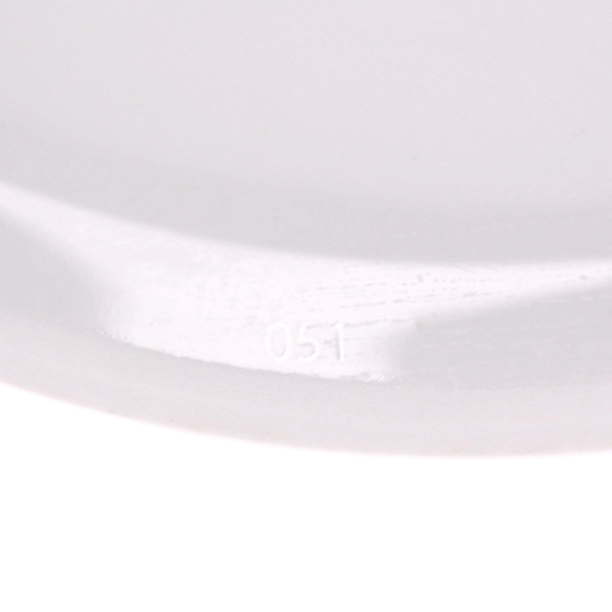 Théière en porcelaine de Limoges Toile de Jouy Dior en vente 2