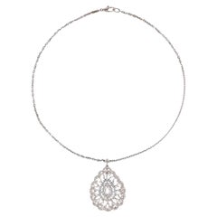 18k White Gold Pear-Shaped Pendant Necklace Set With 9cts Of Diamonds