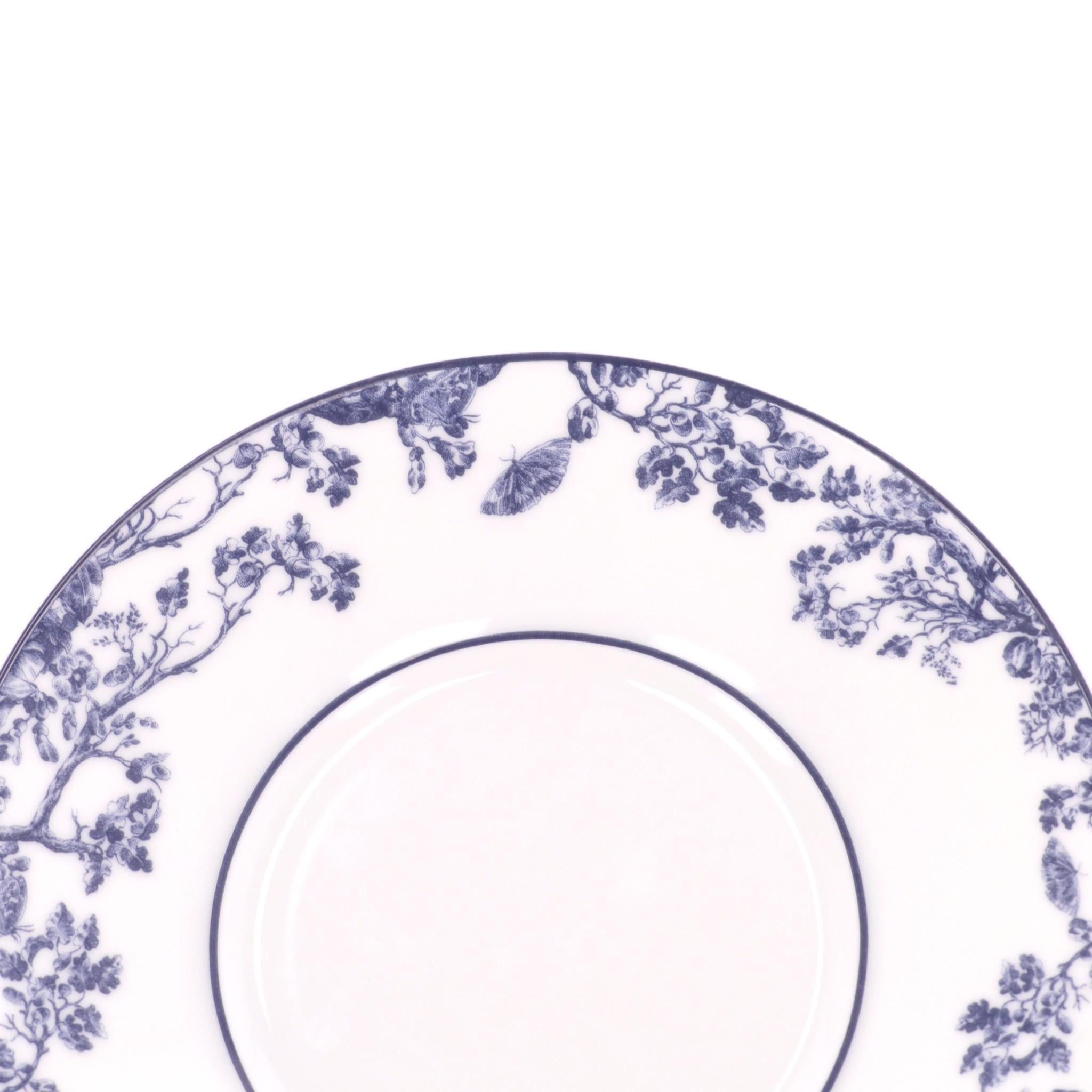 Gris Dior Toile de Jouy Limoges Tasse à thé soucoupe en porcelaine en vente