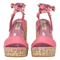 Valentino Garavani Rockstud Espadrille-Sandalen mit Keilabsatz