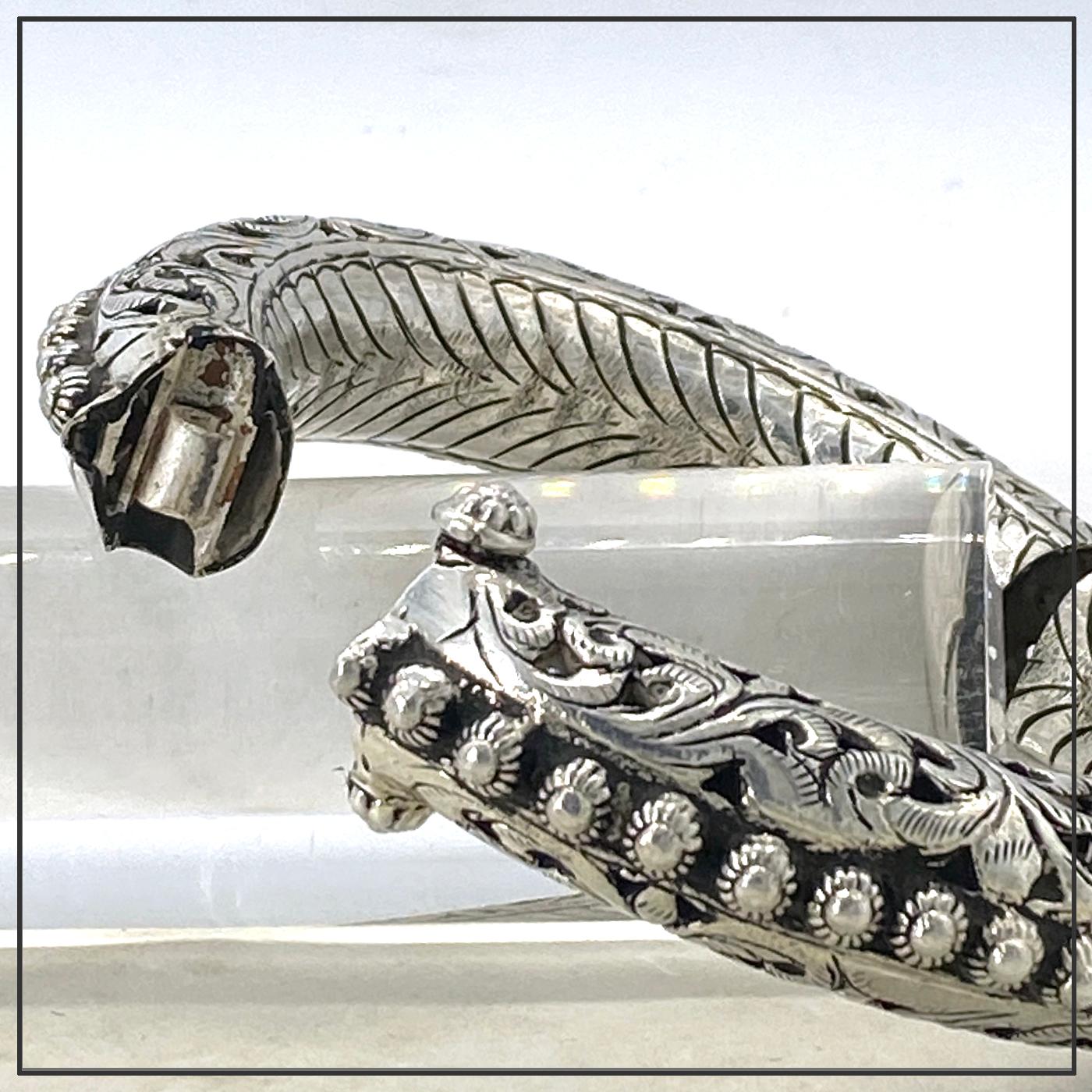 Bracciale in argento Sterling in stile etnico realizzato a mano in vendita 3