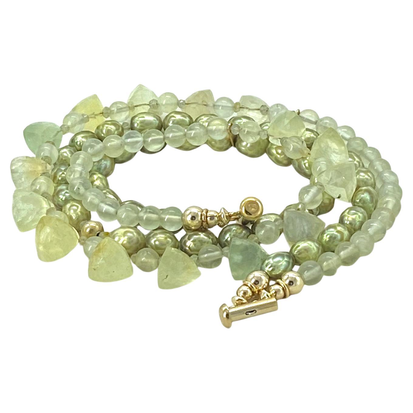 Collier à deux brins en prehnite et or en vente 2