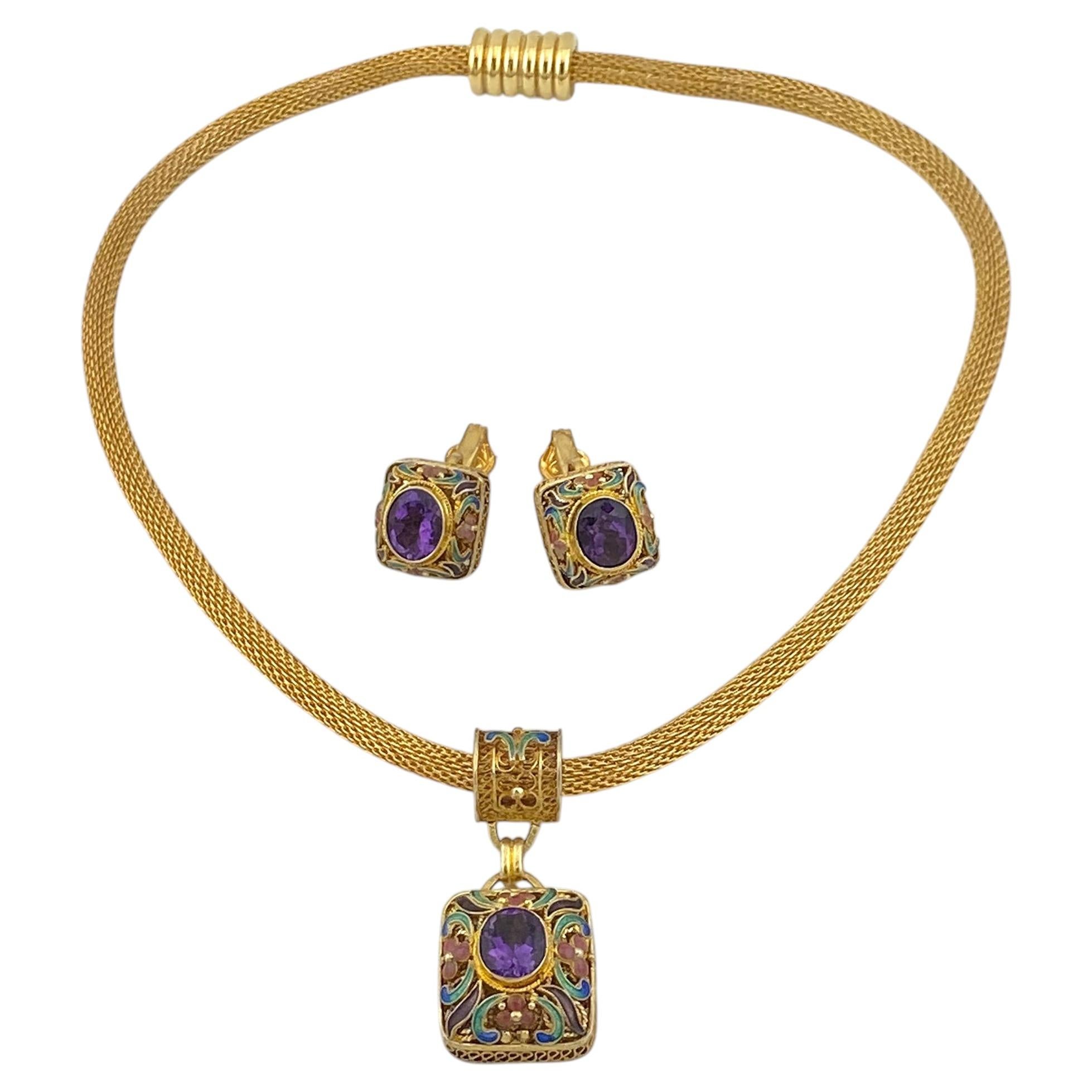 Collana e orecchini con ciondolo di ametista taglio ovale in vermeil cloisonné in vendita