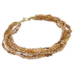 Sechsfädige Halskette aus Gold-Filled mit Perle und Hessonit-Granat