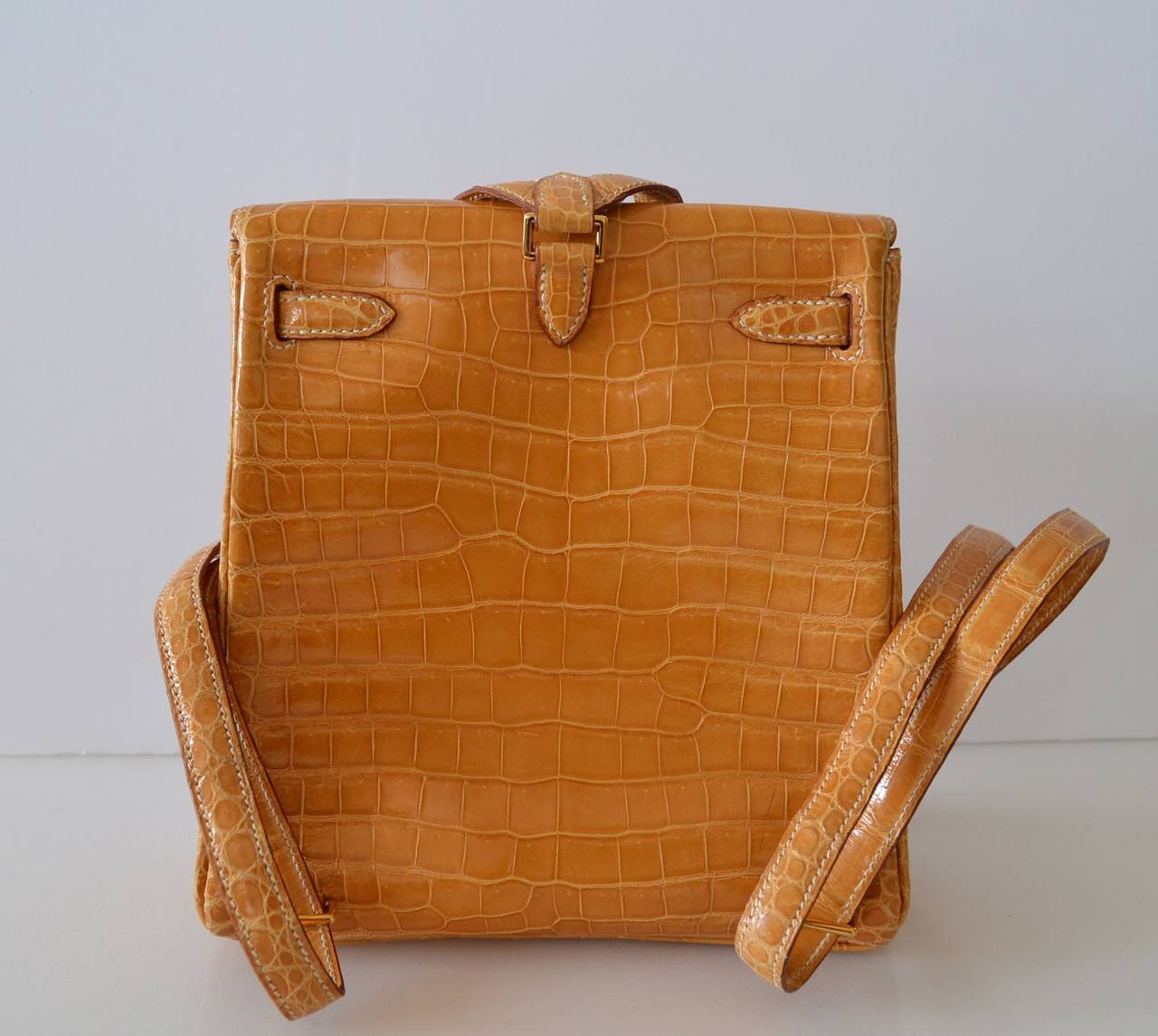 Hermès Kelly Backpack Crocodile Porosus Caramel In Excellent Condition In Paris, FR