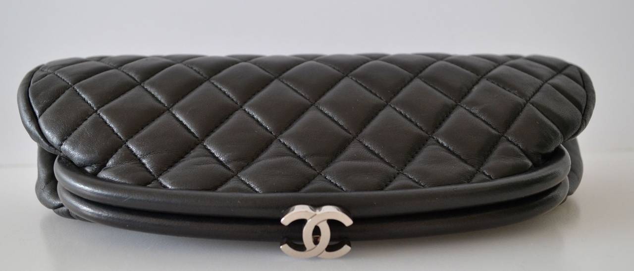 Chanel Clutch quilted 3